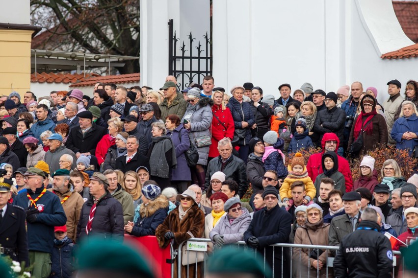 Narodowe Święto Niepodległości w Białymstoku 2019. Mieszkańcy świętują rocznicę odzyskania wolności (ZDJĘCIA)