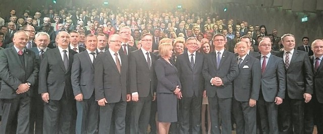 Prezydenci śląskich miasta gremialnie udzielili poparcia prezydentowi Bronisławowi Komorowskiemu