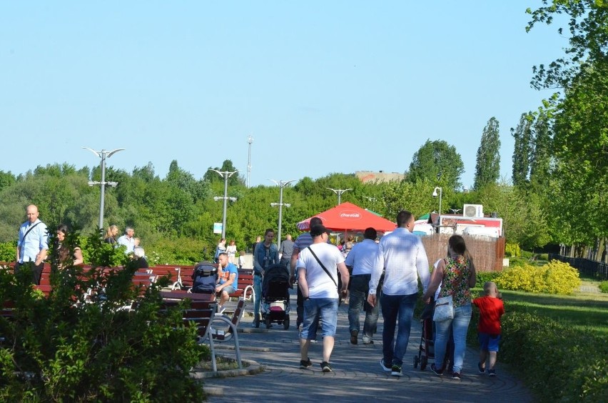 Majówka na włocławskich bulwarach. Było ciepło, słonecznie i gwarno