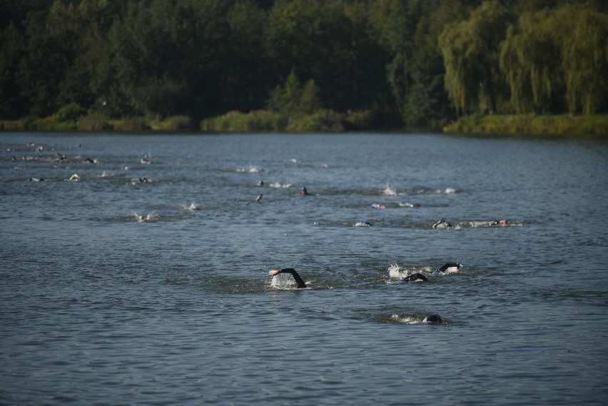 Etixx Silesiaman Triathlon. Zawodnicy startują na w tzw....