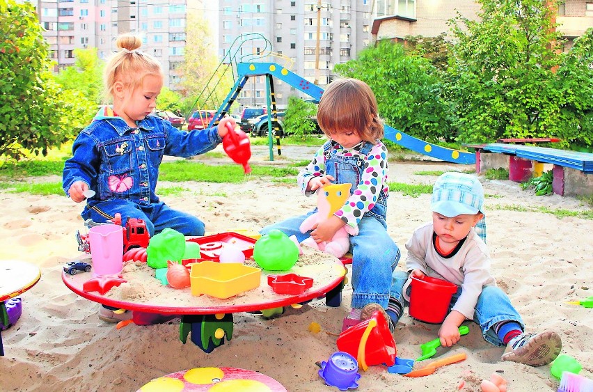 Becikowe, 500+, 300+, świadczenia rodzicielskie - dla kogo, jakie warunki trzeba spełnić, gdzie należy złożyć wnioski? [8.07.2019]