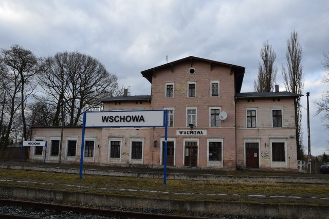 Opuszczony dworzec PKP we Wschowie