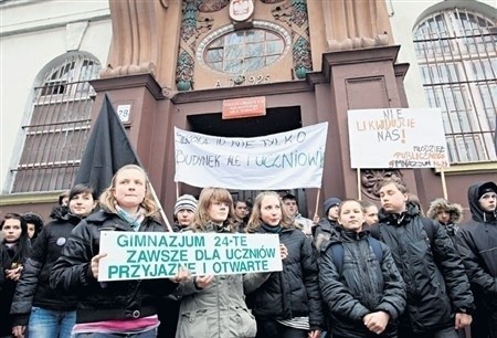 Uczniowie protestowali i płakali (film)