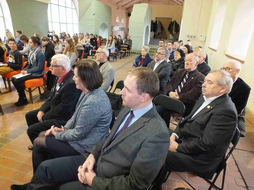 Sukces II Liceum Ogólnokształcącego w konkursie na rocznicę stanu wojennego w Starachowicach