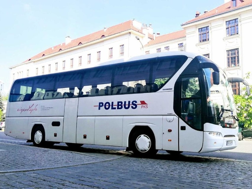 Polbus świętuje rocznicę odzyskania niepodległości. Zobacz, jak teraz wyglądają autobusy (ZDJĘCIA)