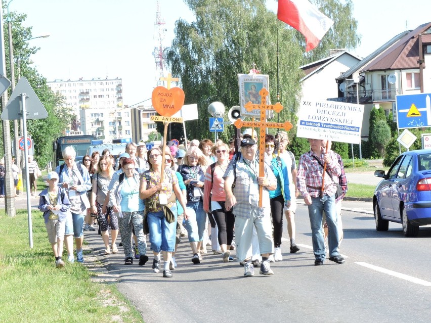 Pielgrzymi idą do Niepokalanowa prosić o trzeźwość