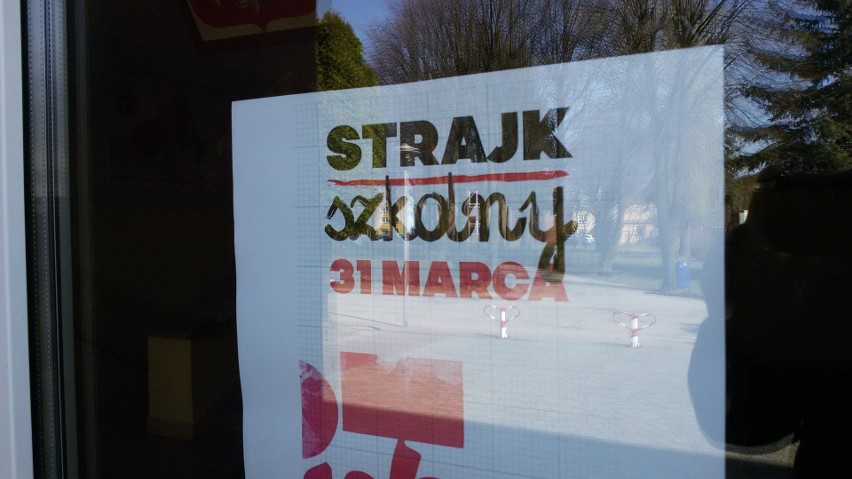 Nauczyciele strajkują także w Kłobucku. W całej gminie...