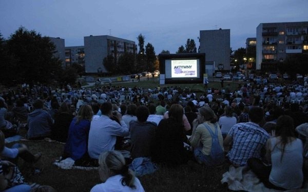 W środę 3 lipca startuje kino na plaży przy Stawach...