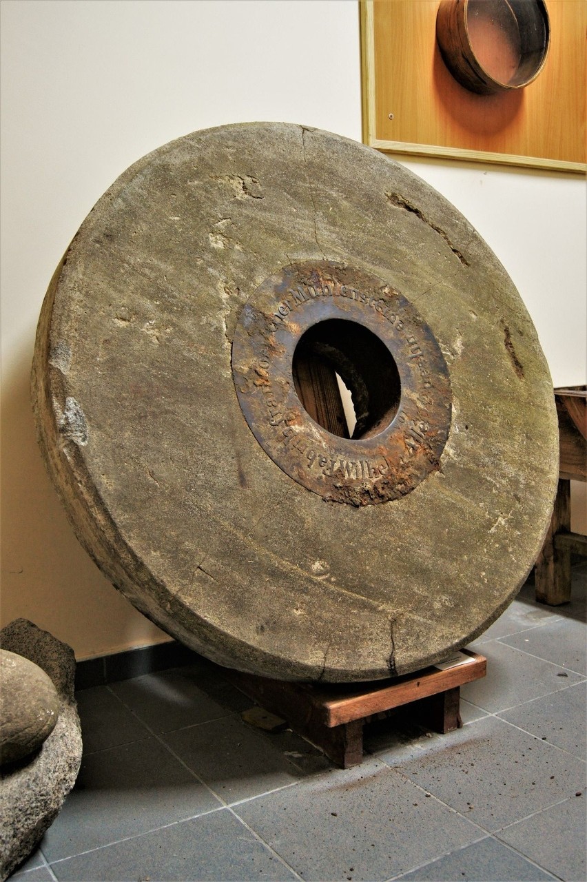 Kamień trafił do Muzeum Regionalnego w Bobolicach.
