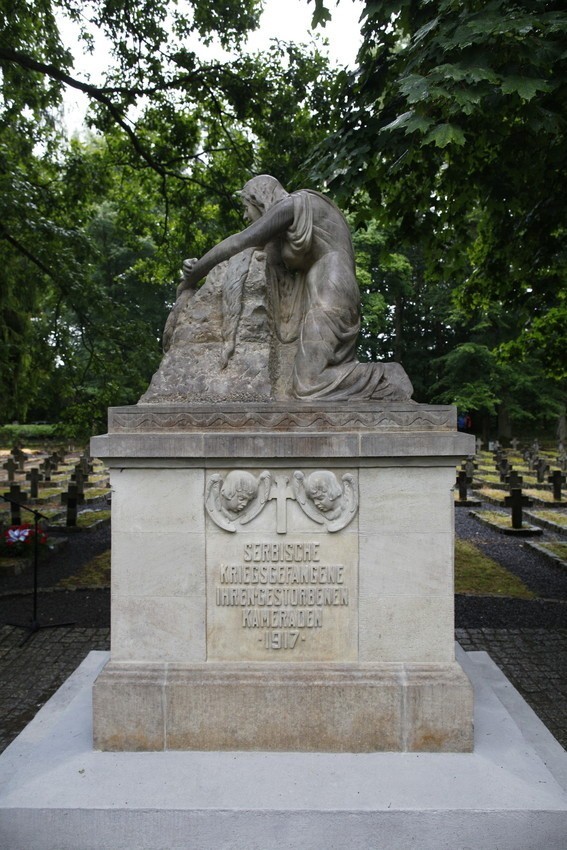 Pomnik Jeńców Serbskich w Łambinowicach