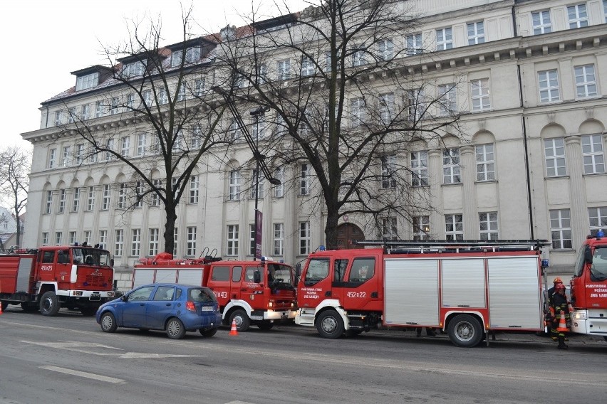 Alarm w Sądzie w Gliwicach. Niebezpieczna substancja w...