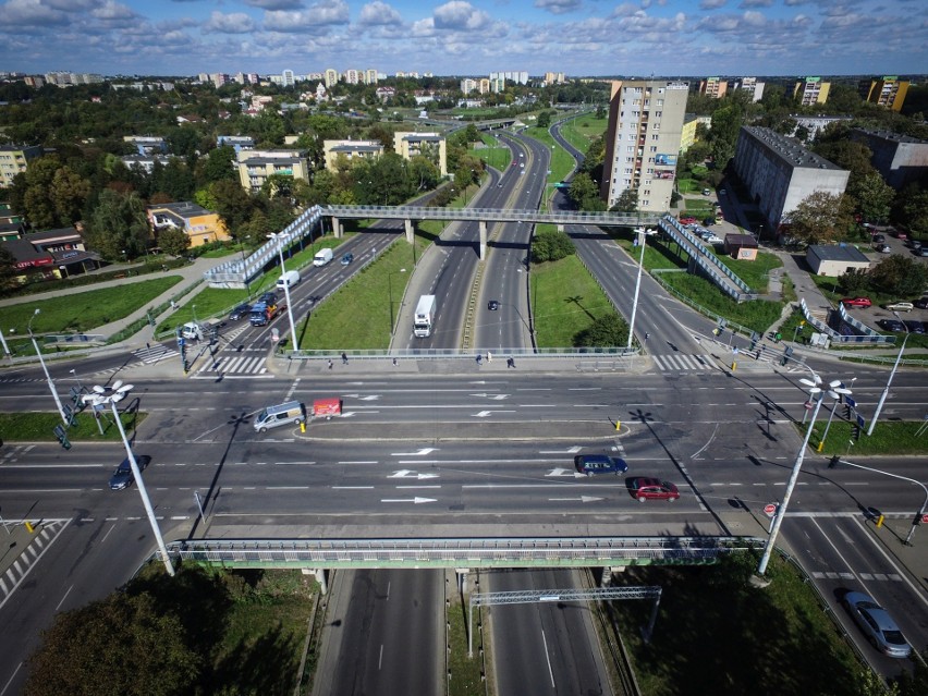 Węzeł drogowy: al. Tysiąclecia, al Witosa i ul. Hutnicza, a...