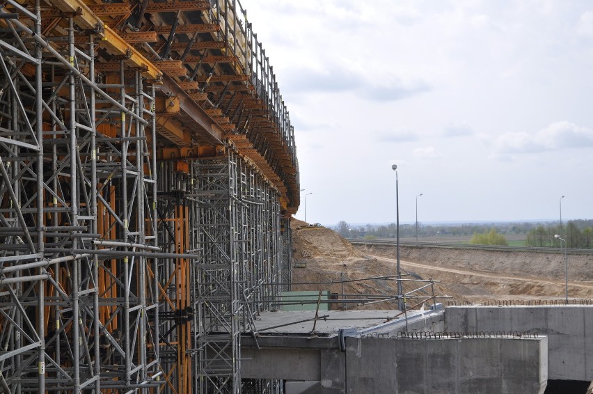 Budowa trasy S3 będzie kosztować blisko 300 mln zł.