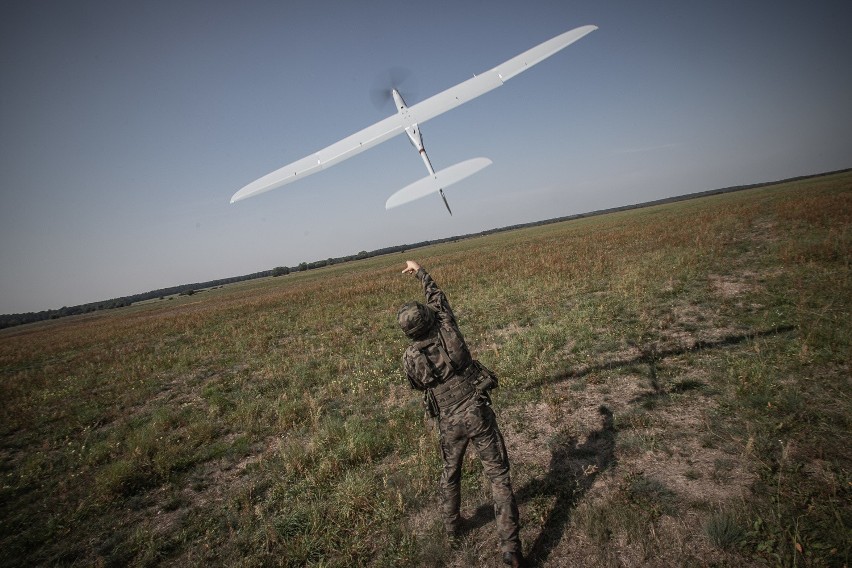 Podkarpaccy terytorialsi szkolili się na operatorów bezzałogowych statków powietrznych FlyEye [ZDJĘCIA]