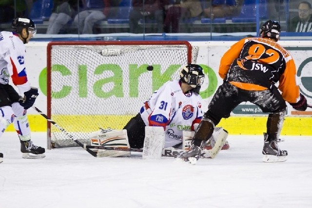 Trzy tygodnie temu JKH GKS Jastrzębie wygrał w Sanoku 6-3. Czy sanoczan stać na rewanż w &#8222;Jastorze&#8221;