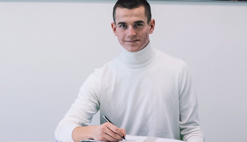Transfery. Jakub Kamiński sprzedany do VfL Wolfsburg. Lech Poznań zarobi około 10 mln euro 