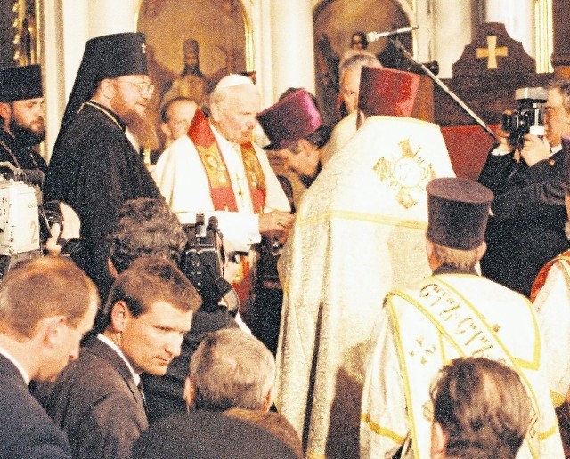 5 czerwca 1991 roku. Ojca Świętego Jana Pawła II powitał w katedrze św. Mikołaja arcybiskup białostocki i gdański Sawa wraz z duchowieństwem