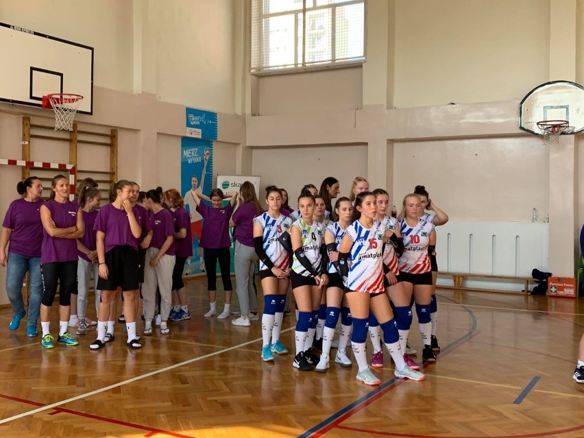 Siatkówka  Mistrzostwa Polski  Młodziczki UKS Volley 34 Łódź awansowały do finałów