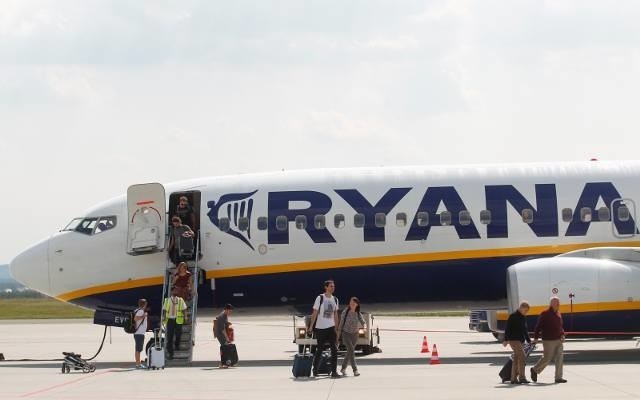 Te linie lotnicze najczęściej odrzucają  wnioski pasażerów o odszkodowania. Ryanair w czołówce [pierwsza 10]