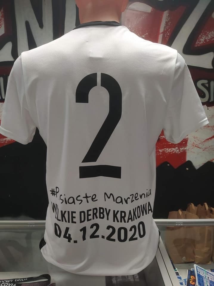 Derby Krakowa 2020. Można wylicytować wirtualne miejsce i koszulkę 