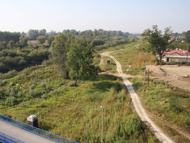 Właśnie tutaj, wzdłuż Wisłoki, w ciągu najbliższych dwóch lat ma powstać kilometrowy odcinek ścieżek rowerowych na wale rzeki.