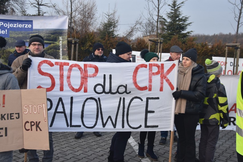 W manifestacji uczestniczyło ok. 100 osób.