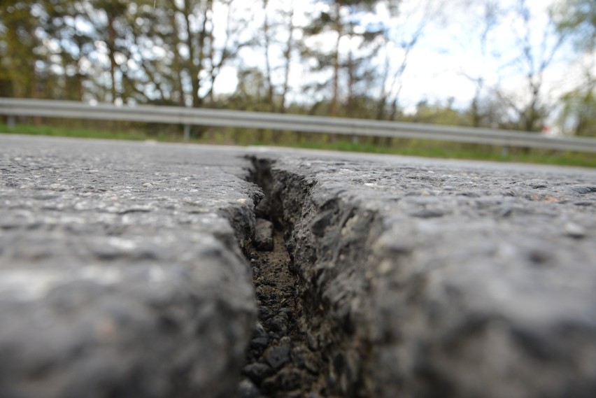 Fatalny stan autostrady A18 - jezdnia południowa