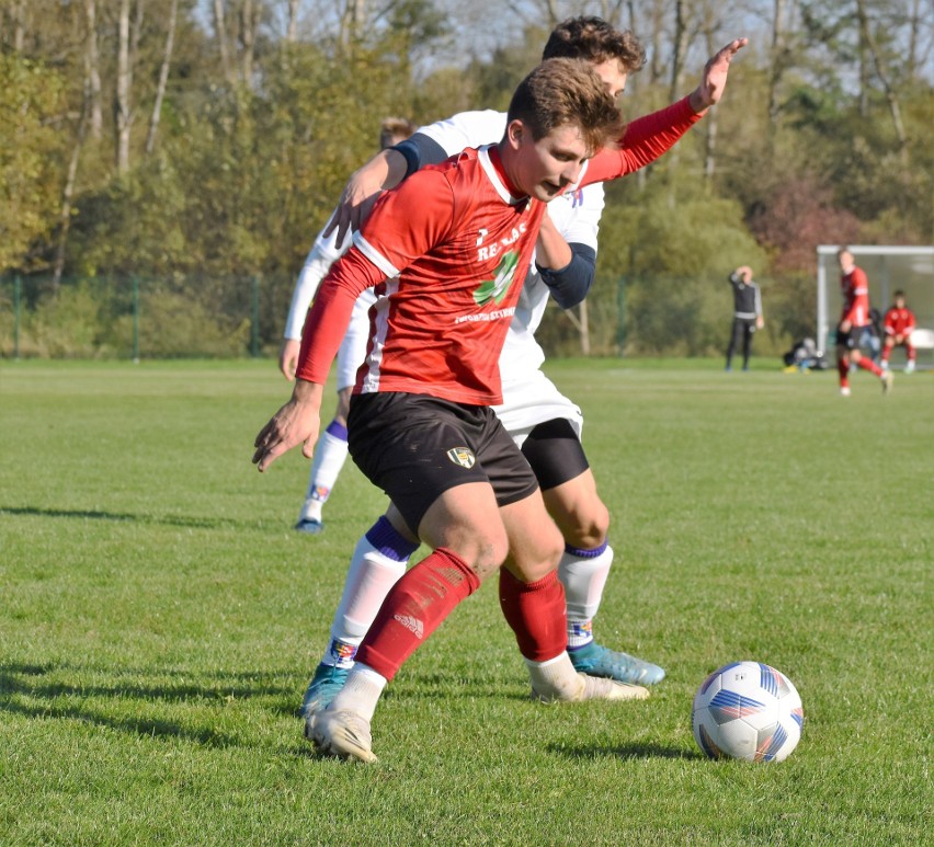 V liga piłkarska, Wadowice: LKS Rajsko - Hejnał Kęty 1:0.