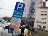 Spore ceny za postój przy szpitalach w Polsce. Opłaty mogą jeszcze wzrosnąć!