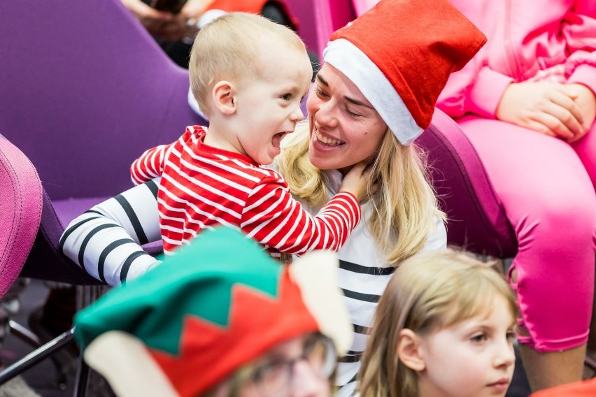 Finał świątecznej akcji "Anioły do mnie wysyłaj" w bydgoskim szpitalu dziecięcym [zdjęcia] 