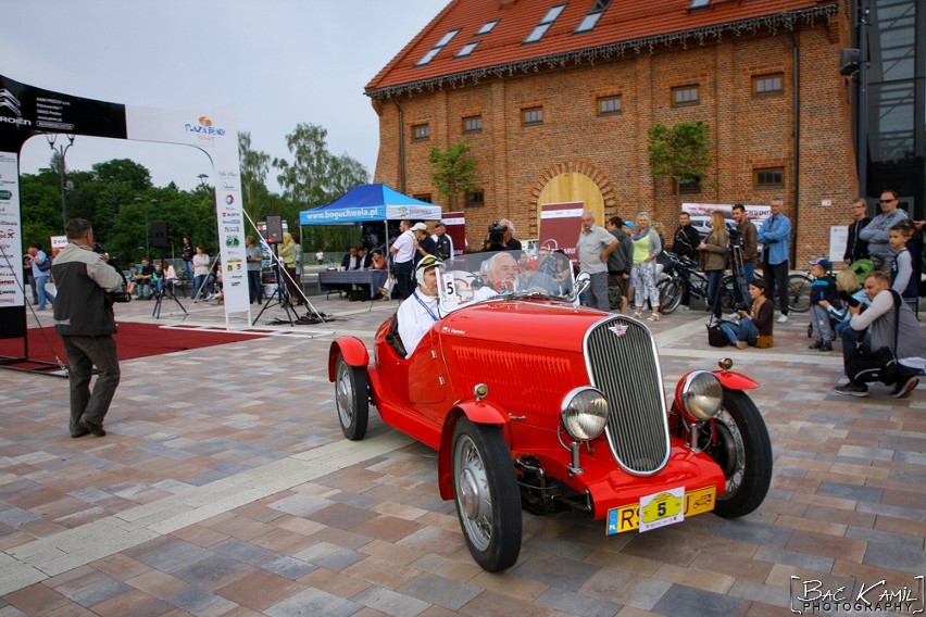 Przez czternaście edycji na Zlot Pojazdów Zabytkowcych...