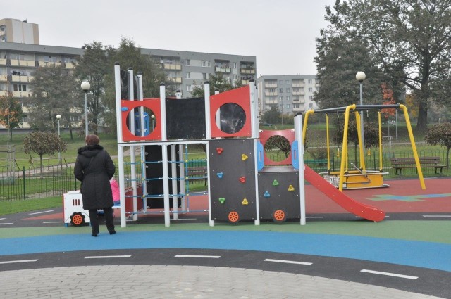 Nowy plac zabaw na osiedlu Południe w Radomiu powstał z budżetu obywatelskiego.