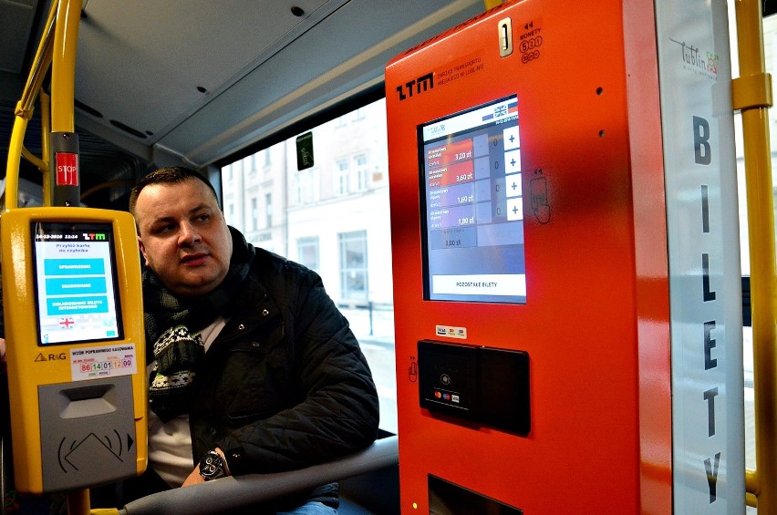Nowy przewoźnik w Lublinie. W jego autobusach zapłacisz za bilet kartą (ZDJĘCIA, WIDEO)