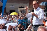 Donald Tusk zapowiada kolejny marsz w Warszawie. "Zorganizujemy marsz Miliona Serc"