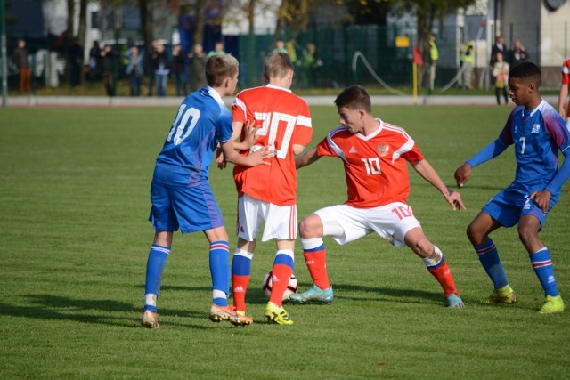 Mecz Rosja - Islandia U 15 na stadionie w Nowym Dworze Gdańskim
