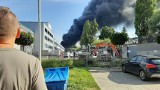 Kraków. Wielki pożar w rejonie ronda Matecznego. Palą się materiały budowlane [ZDJĘCIA]