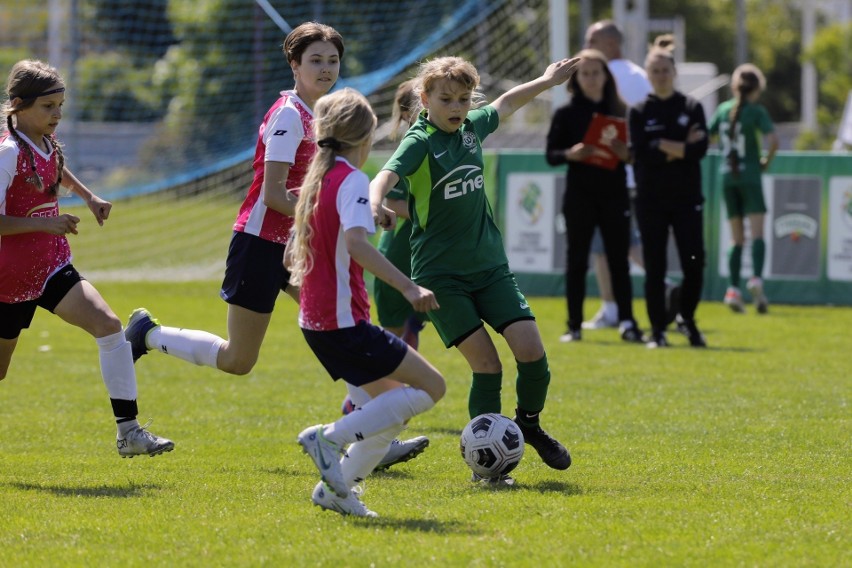 Piłkarki Warty Poznań U-12 bez straty gola wygrały...