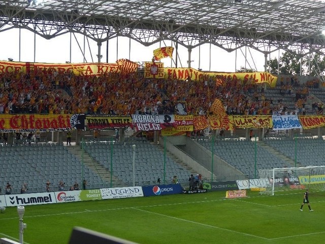 W meczu z Górnikiem na stadion wrócił doping młyna. Niestety nie na wiele się to zdało...