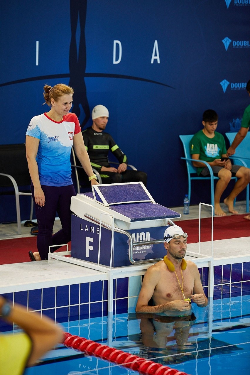 Agnieszka Kalska podczas zawodów MŚ na basenie w Burgas