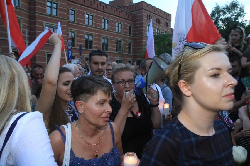 10 tysięcy osób protestowało we Wrocławiu w obronie sądów