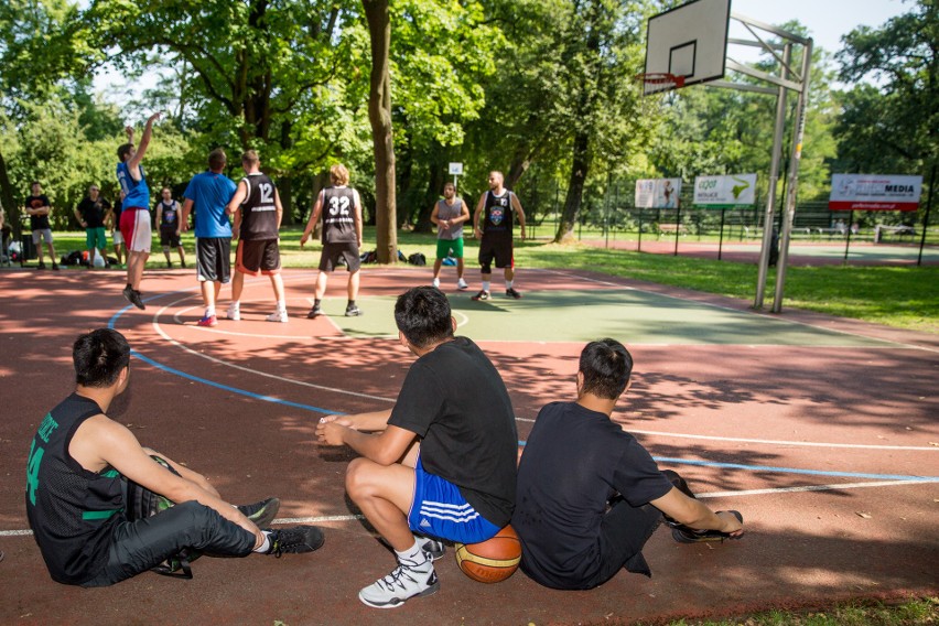 Rusza Krakowska Liga Biznesu. Za nami turniej w Parku Jordana