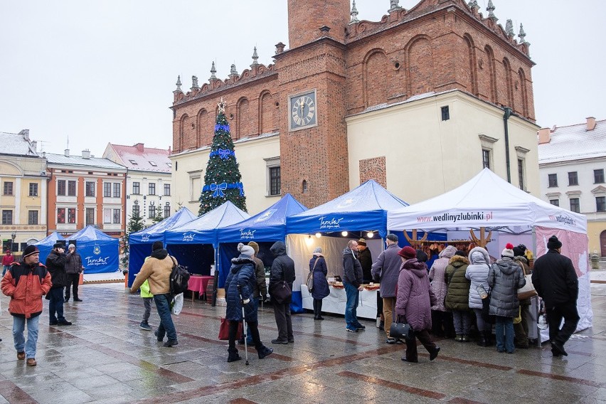 Kiermasz świąteczny na tarnowskim Rynku [ZDJĘCIA]