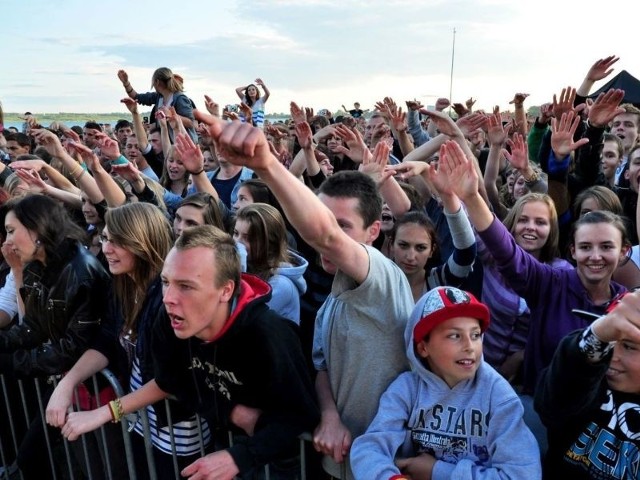 Podczas koncertu Jamala bawiły się tłumy.
