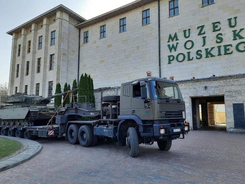 Czołg Centurion trafił do Muzeum Broni Pancernej w Poznaniu