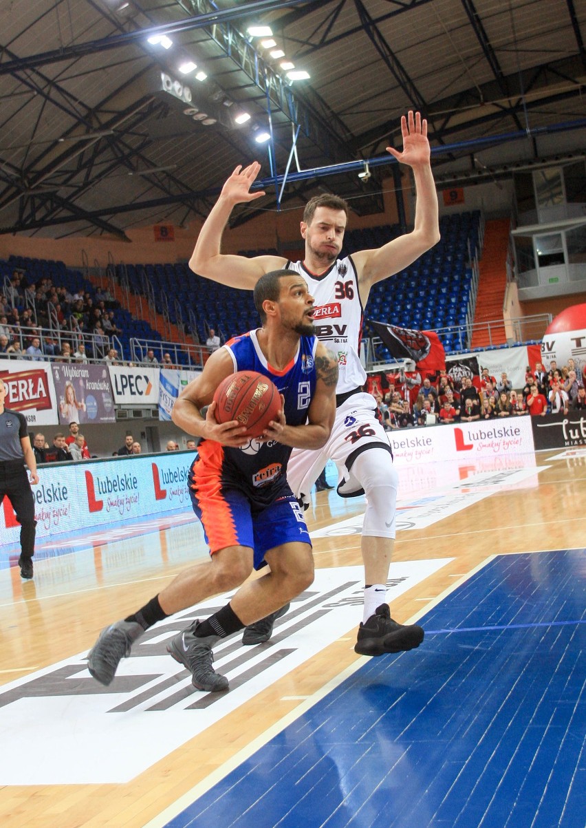 W ostatnim meczu 2017 roku koszykarze TBV Startu Lublin wysoko przegrali z MKS
