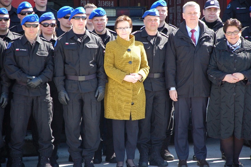 Premier Kopacz z wielkanocną wizytą w Kosowie