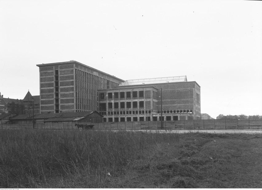 Budowa gmachu Biblioteki Jagiellońskiej przy Al. Adama...