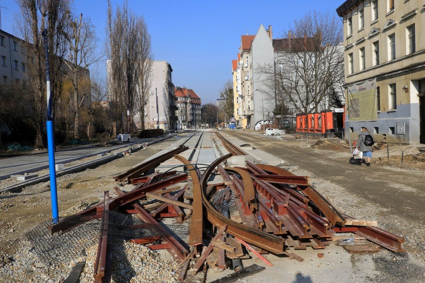 Hubska: Tak wygląda porzucona ulica w centrum. Co dalej? (ZDJĘCIA)