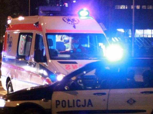 W wyniku wypadku w miejscowości Stypułki-Giemzino dwie osoby trafiły do szpitala