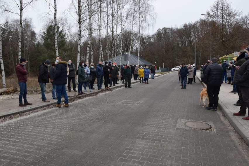 Wcześniej mieszkańcy protestowali przeciwko likwidacji linii...